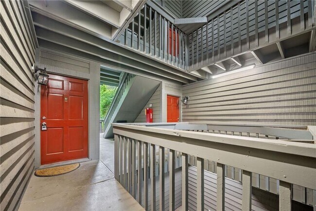 Foto del edificio - 113 Tuxworth Cir