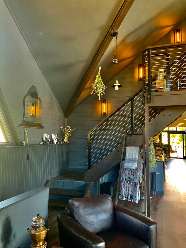 Foto del edificio - 334 Pine Glade Rd
