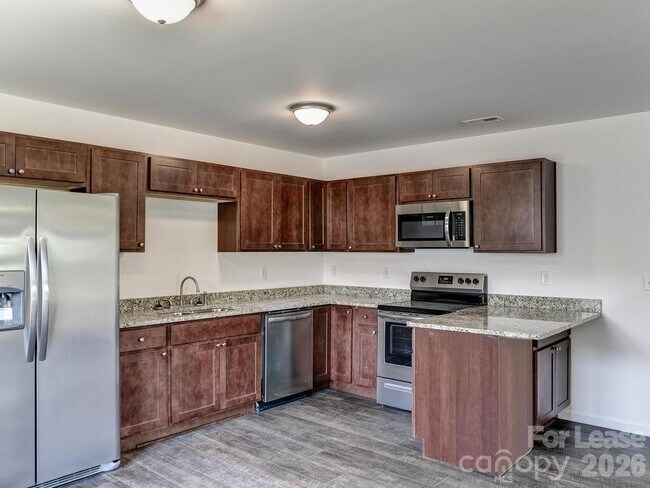 Foto del edificio - 261 Quinn Hill Ln