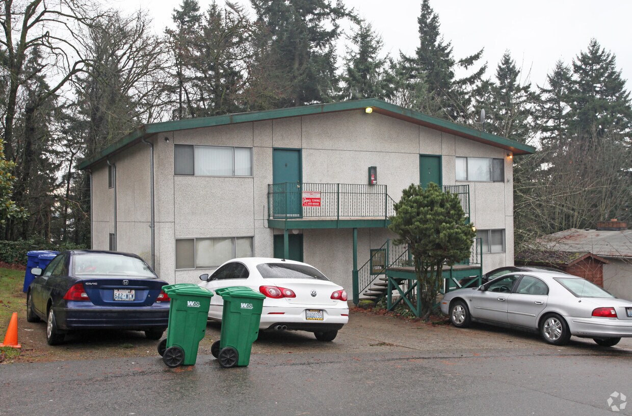 Primary Photo - Tukwila Fourplex