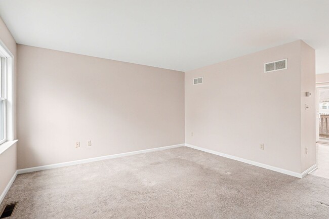 Building Photo - 812 Market St