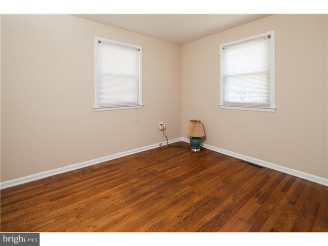 Building Photo - 203 Bluefield Rd