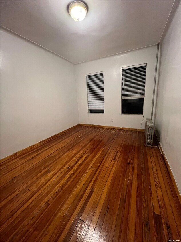 Foto principal - 36-13 30th Ave.