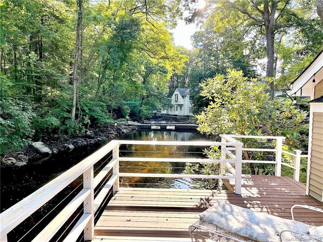 Building Photo - 83 Maltbie Ave