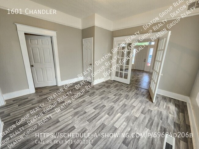 Building Photo - 1601 Chandler-
