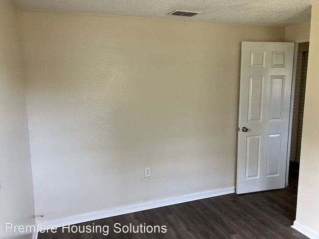 Building Photo - 5 br, 1.5 bath House - 20525 Mickens Drive