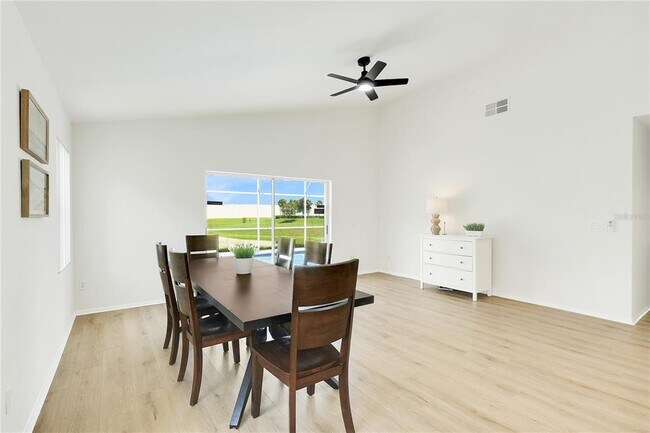 Foto del edificio - 203 Lake Davenport Estates Dr