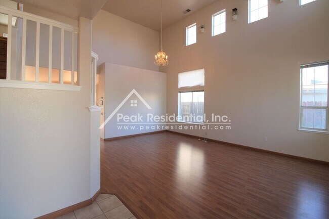 Building Photo - 4 br, 3 bath House - 8527 Blue Maiden Wy