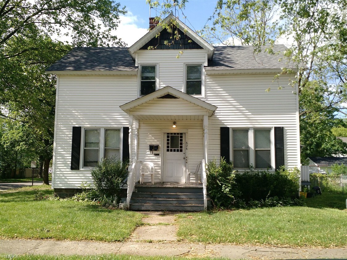 626 Forest St Unit Apt 3, Kalamazoo, MI 49008 Condo for Rent in