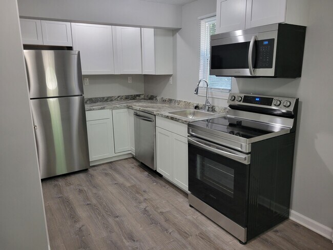 Foto del edificio - 2511 Meloy Rd