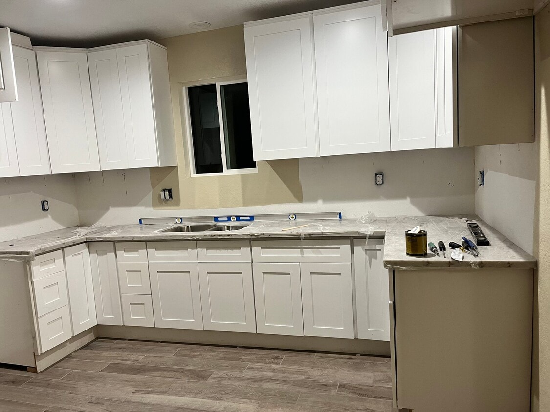 Building Photo - 2525 N Sierra Way