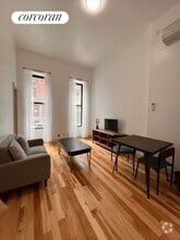 Building Photo - 47 W 71st St