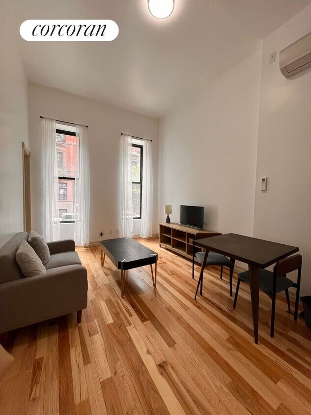 Foto principal - 47 W 71st St