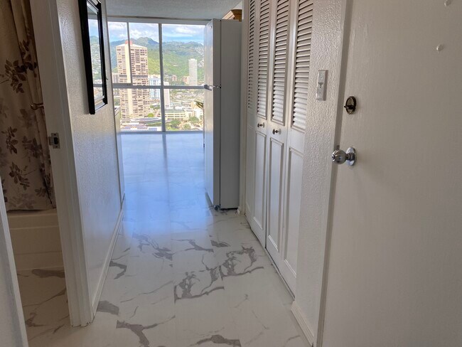 Foto del edificio - 2211 Ala Wai Blvd