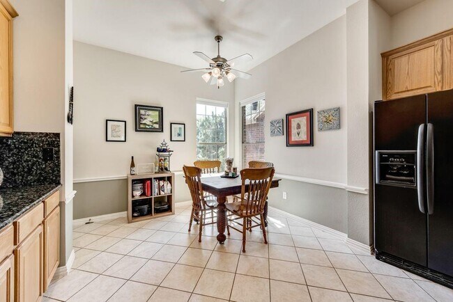 Foto del edificio - 9308 Orangewood Trail