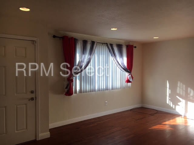 Foto del edificio - 166 Janice St