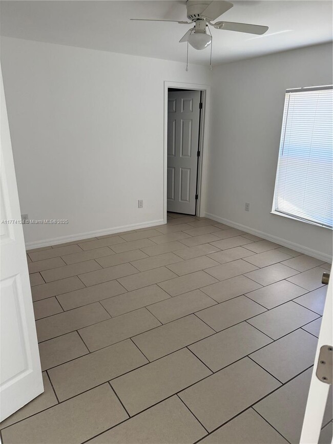 Foto del edificio - 1210 Trafalgar Pkwy