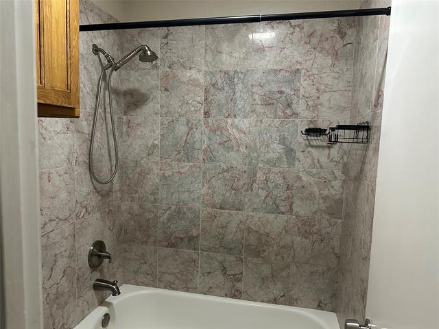 Foto del edificio - 2717 Meadow Park Dr