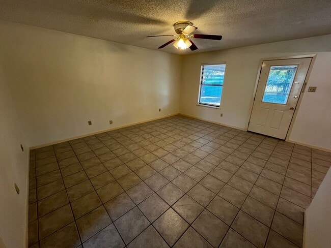 Building Photo - 209 Moonlight Trail