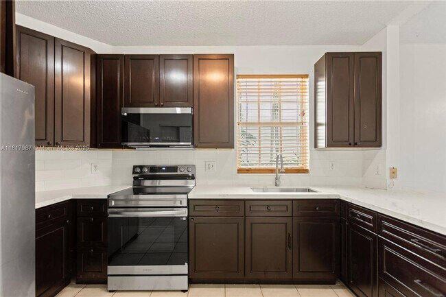 Foto del edificio - 15076 SW 51st St