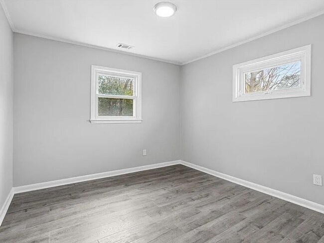 Foto del edificio - 1312 Clermont Rd