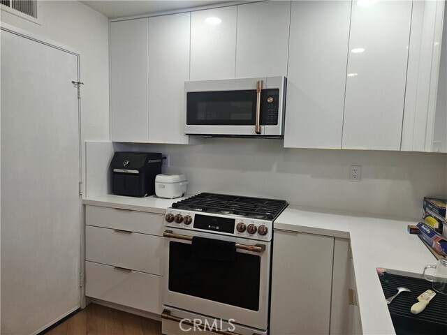 Foto del edificio - 2606 Vista Monte Cir