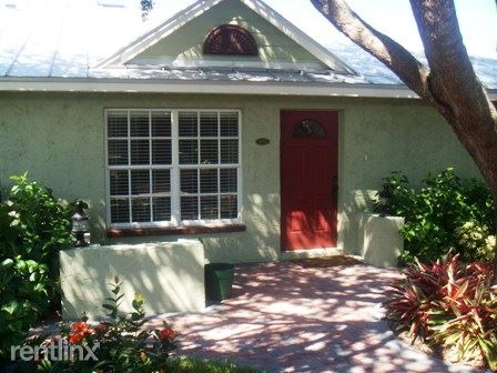 Primary Photo - 917 Apollo Beach Blvd