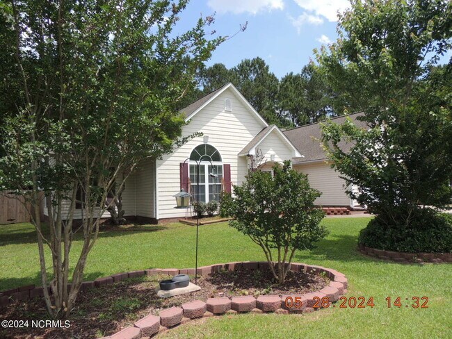 Building Photo - 303 Chastain Dr