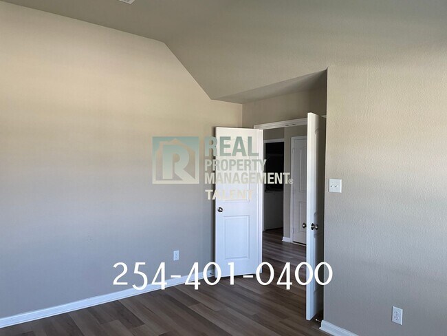 Foto del edificio - DEAL ALERT!!! 3 Bedroom, 2 Bathroom Home f...