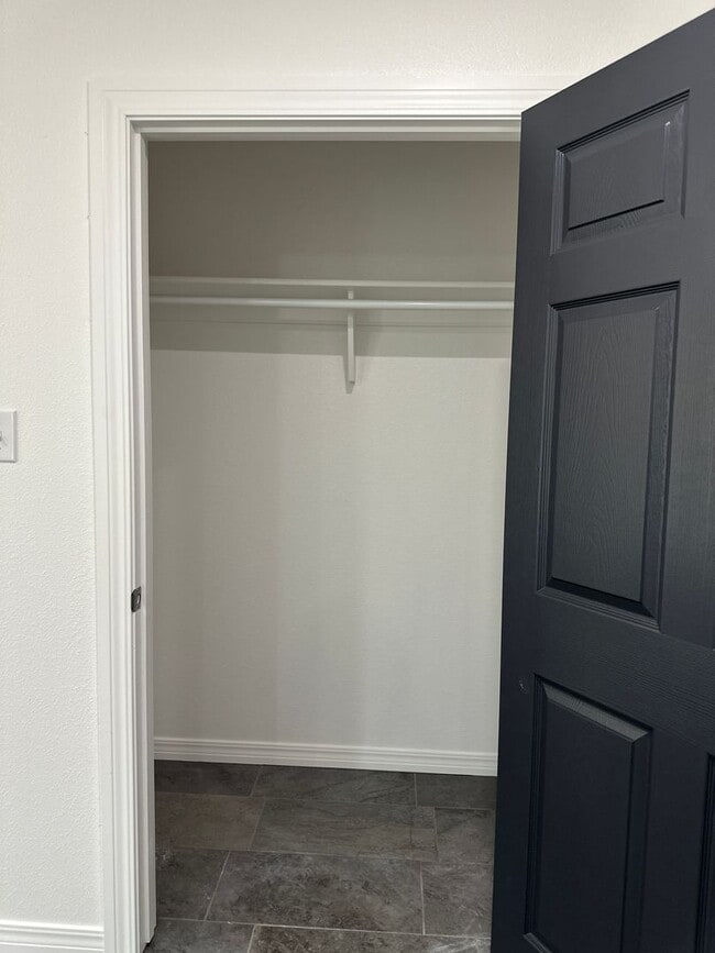 Building Photo - S. J Duplex