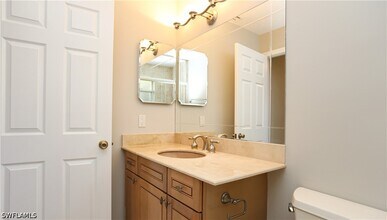 Building Photo - 402 Emerald Bay Cir