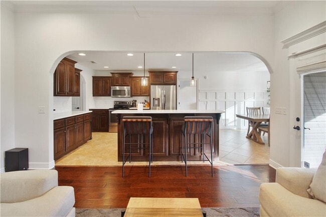 Building Photo - 958 Stone St