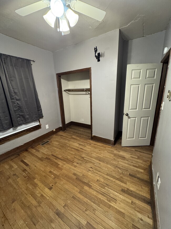 Foto del edificio - 218 N Calvert St