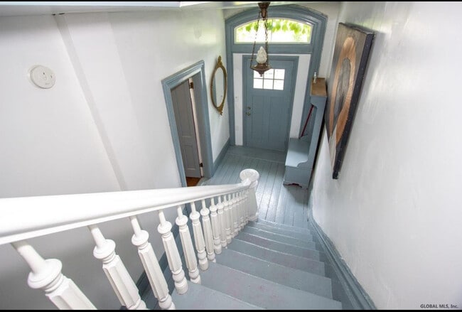 Building Photo - 116 9th St