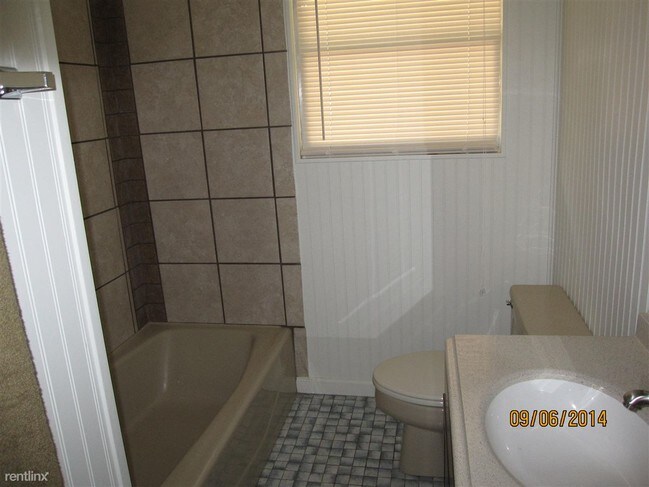 Foto del edificio - 3 br, 1.5 bath House - 2306 E Devine St
