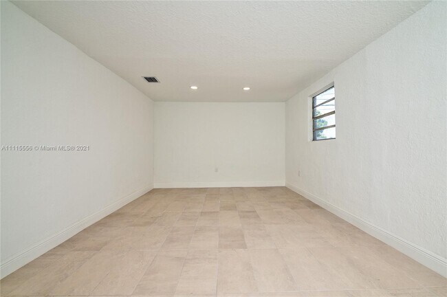 Foto del edificio - 2278 NW 98th St