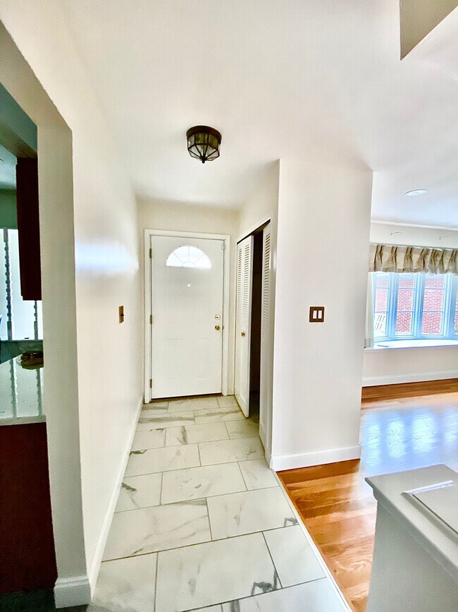 Foto del edificio - 4505 Shenandoah Ave