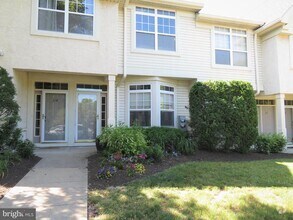 Building Photo - 113 Dresher Woods Dr