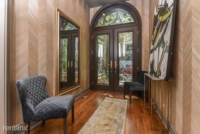 Building Photo - 6 br, 6.5 bath Apartment - 32 E Bellevue Pl