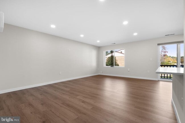 Building Photo - 10053 Windstream Dr