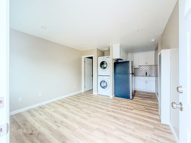 Building Photo - Brand New Modern 2-Bedroom ADU in Oxnard, CA