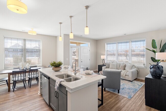 Building Photo - Seasons at Grafton