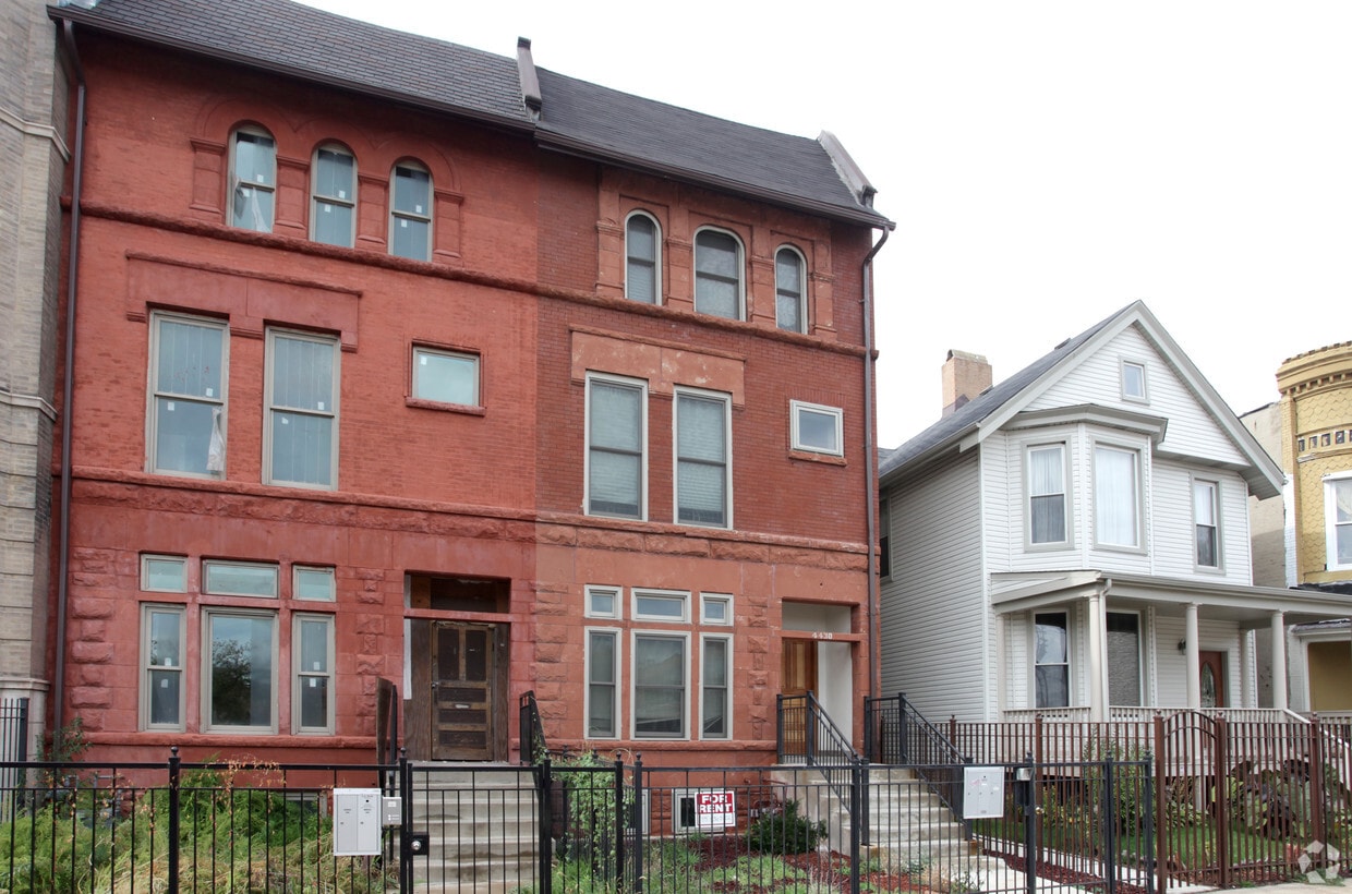 Building Photo - 4430 S University Ave