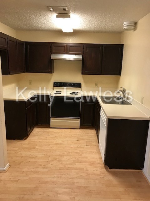 Building Photo - 3 bedroom duplex - North Richland Hills