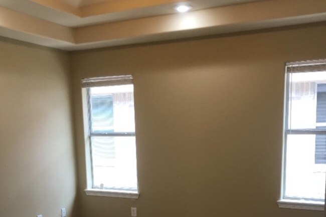 Spacious Bedrooms - 3704 Fairmont Ave