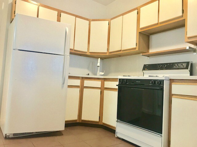Building Photo - 102B Nassau Ave