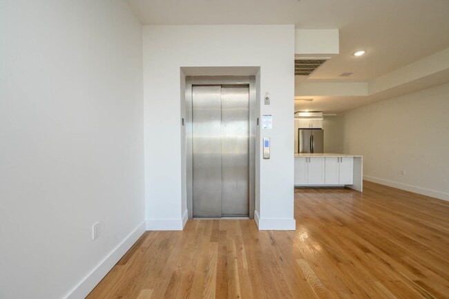Building Photo - 1707 Palisade Ave