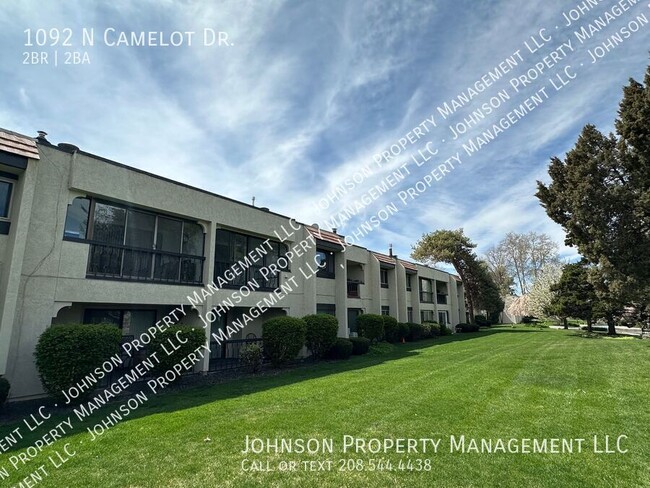 Building Photo - 1092 N Camelot Dr