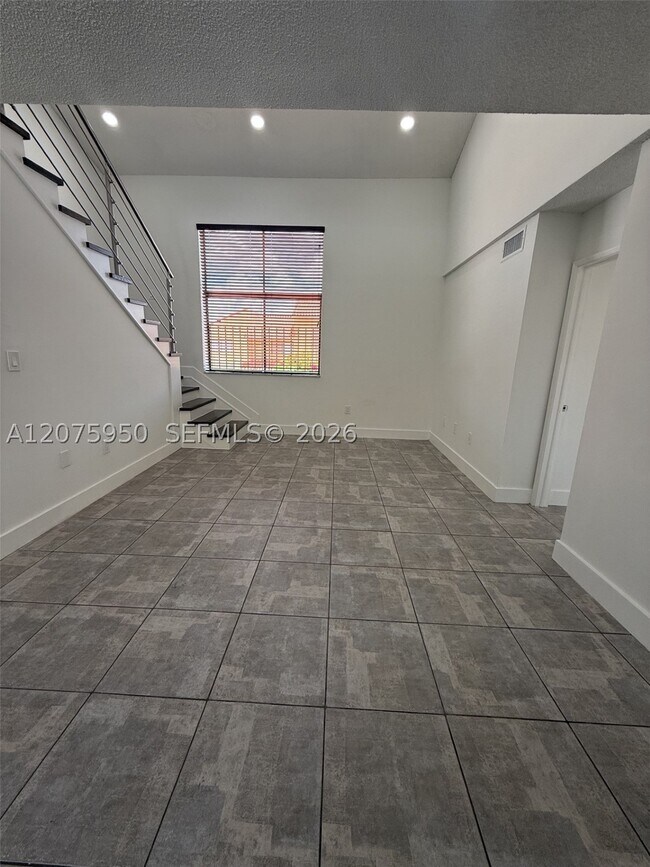 Building Photo - 2775 W 61st St