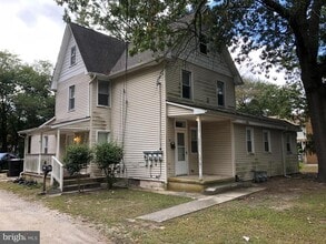 Building Photo - 65 Egg Harbor Rd